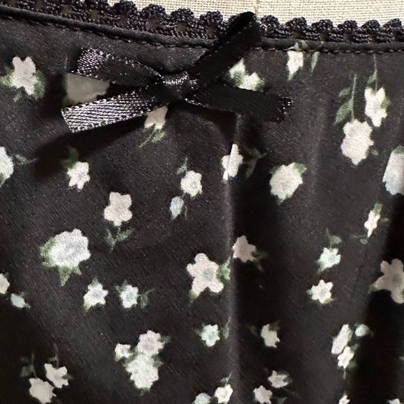 American Eagle floral slip skirt - Picture 5 of 5